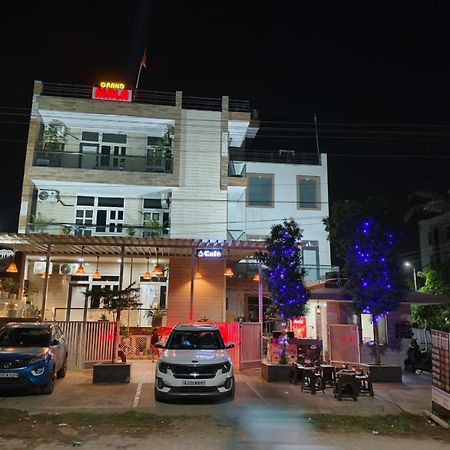 Hotel Grand Mala Jaipur Exteriör bild